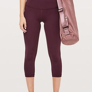 Lululemon wunder under crop size 6